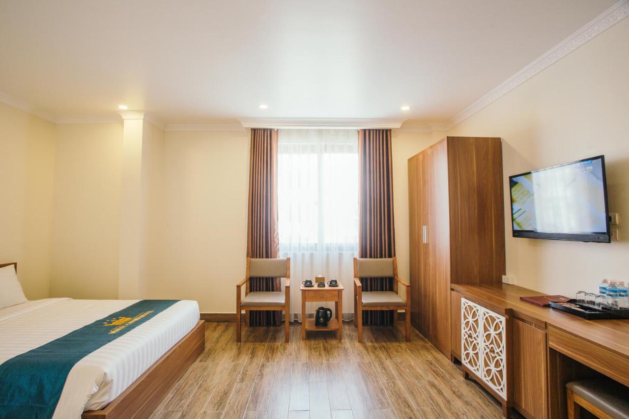 White Crown Hotel Ha Long Exteriör bild